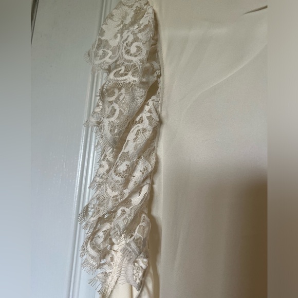 Lace top - Picture 4 of 6